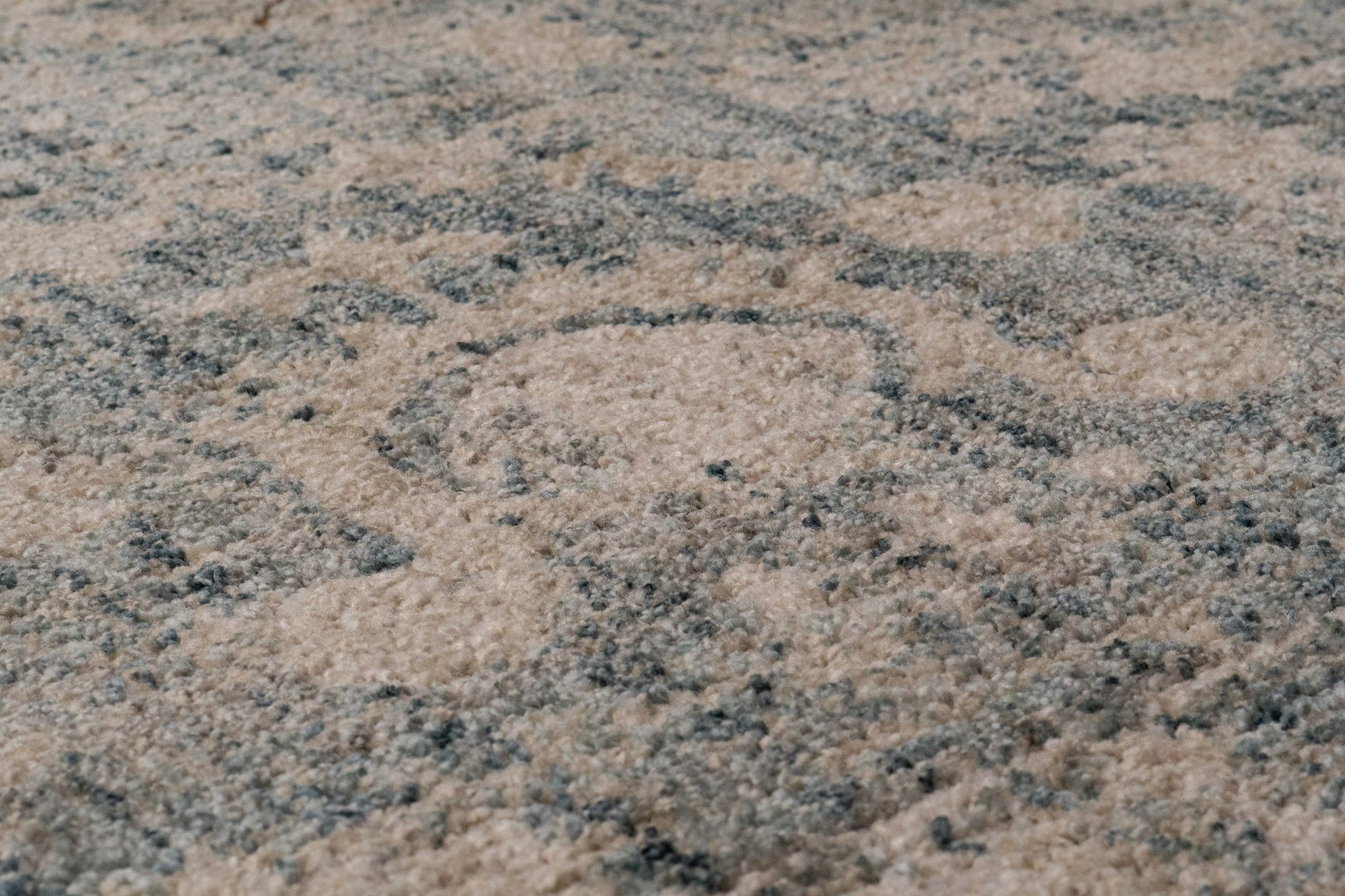 Bloomfield Transitional Grey/Cream Oriental Medium Pile Rug