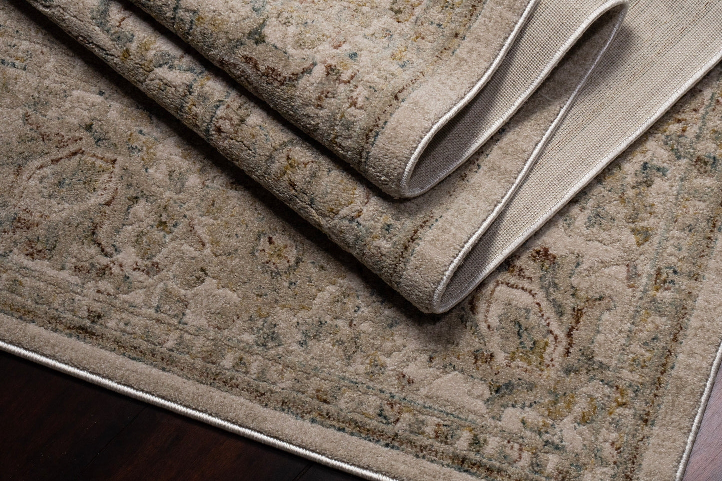 Bloomfield Traditional Beige/Grey/Cream Oriental Medium Pile Rug