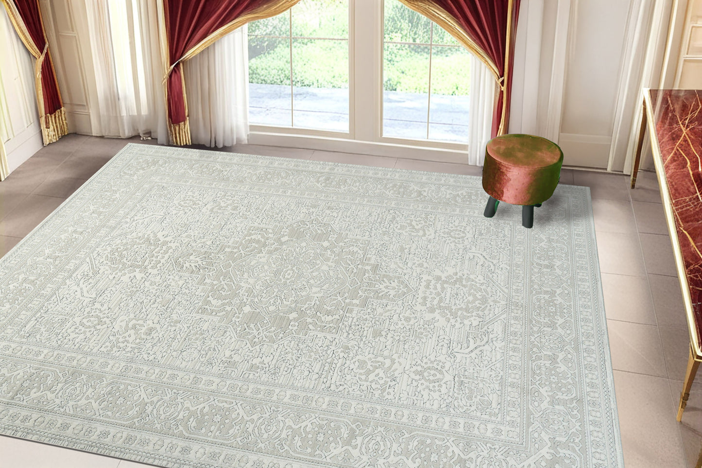 Boutique Traditional Grey/Cream Medallion Medium Pile Rug