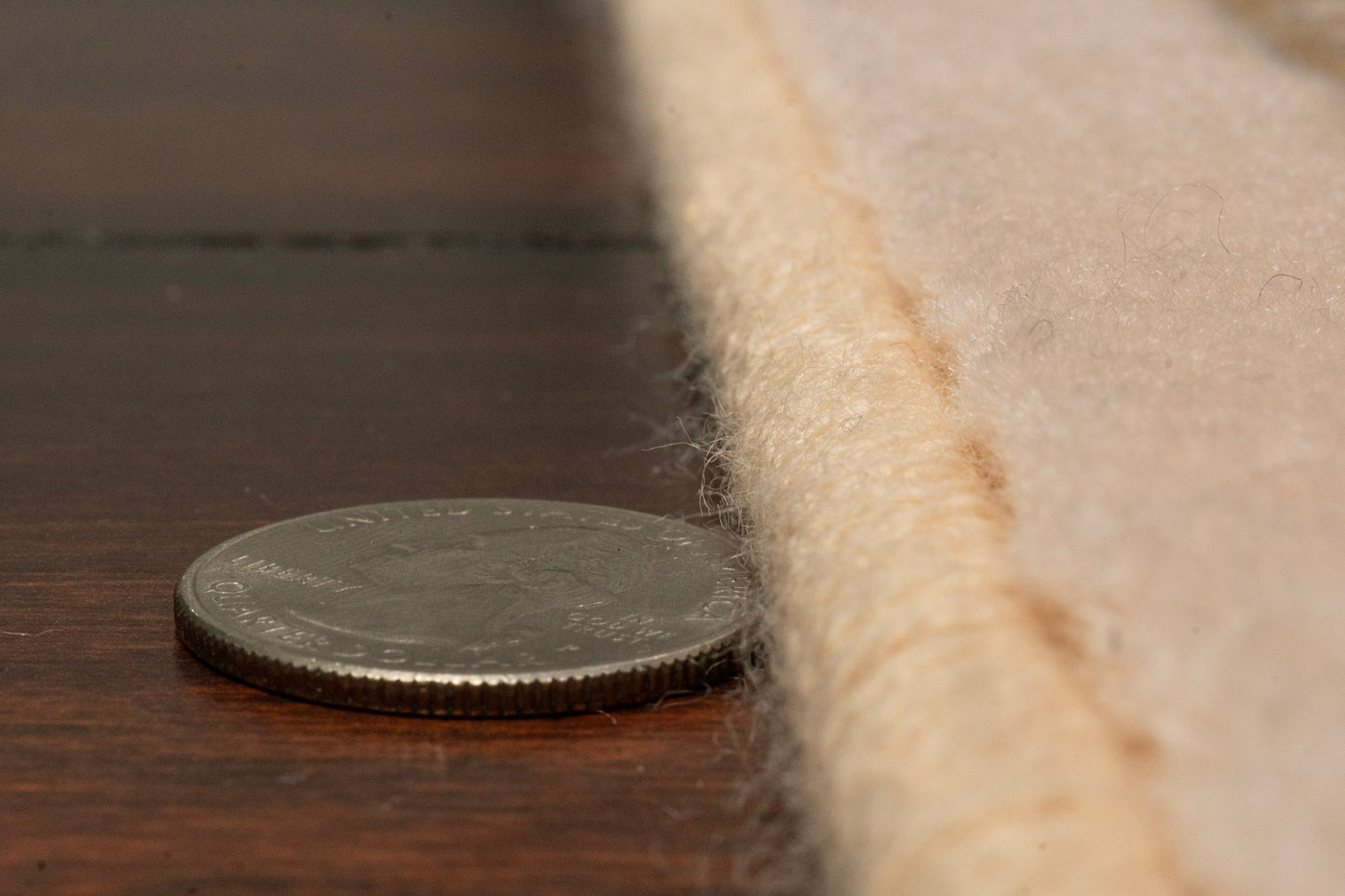Brilliant Traditional Ivory Classic Medium Pile Rug