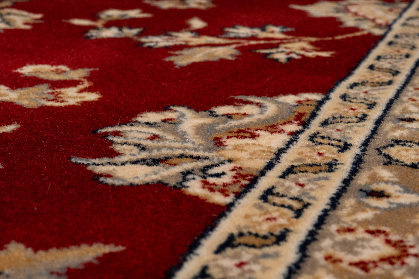 Brilliant Traditional Red Classic Medium Pile Rug