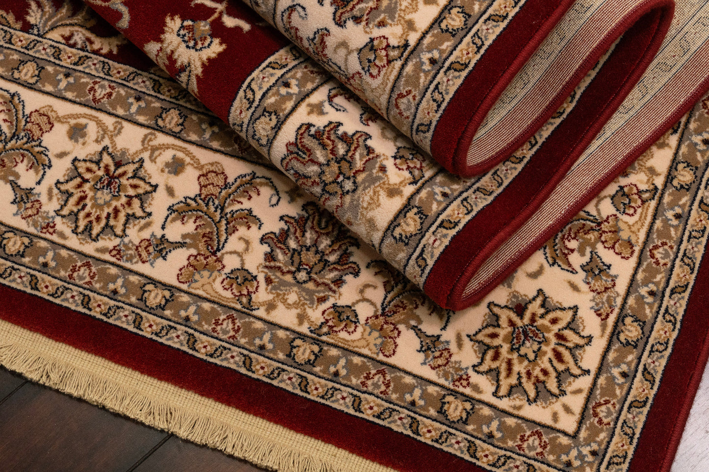 Brilliant Traditional Red Classic Medium Pile Rug