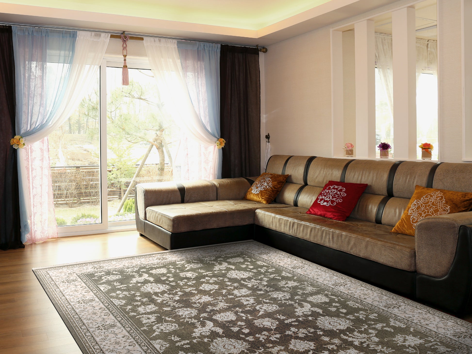 Brilliant Traditional Brown Classic Medium Pile Rug