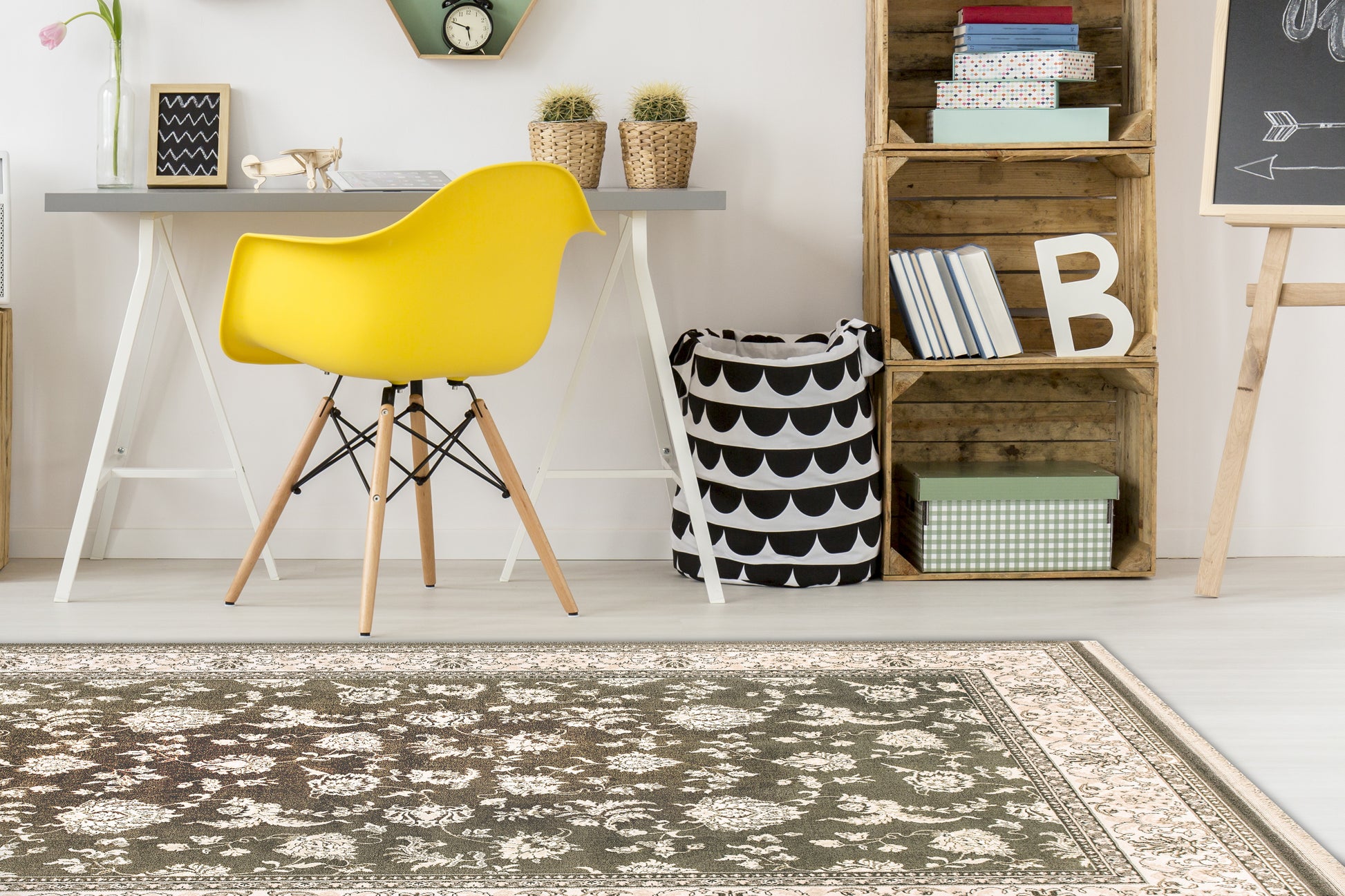 Brilliant Traditional Brown Classic Medium Pile Rug