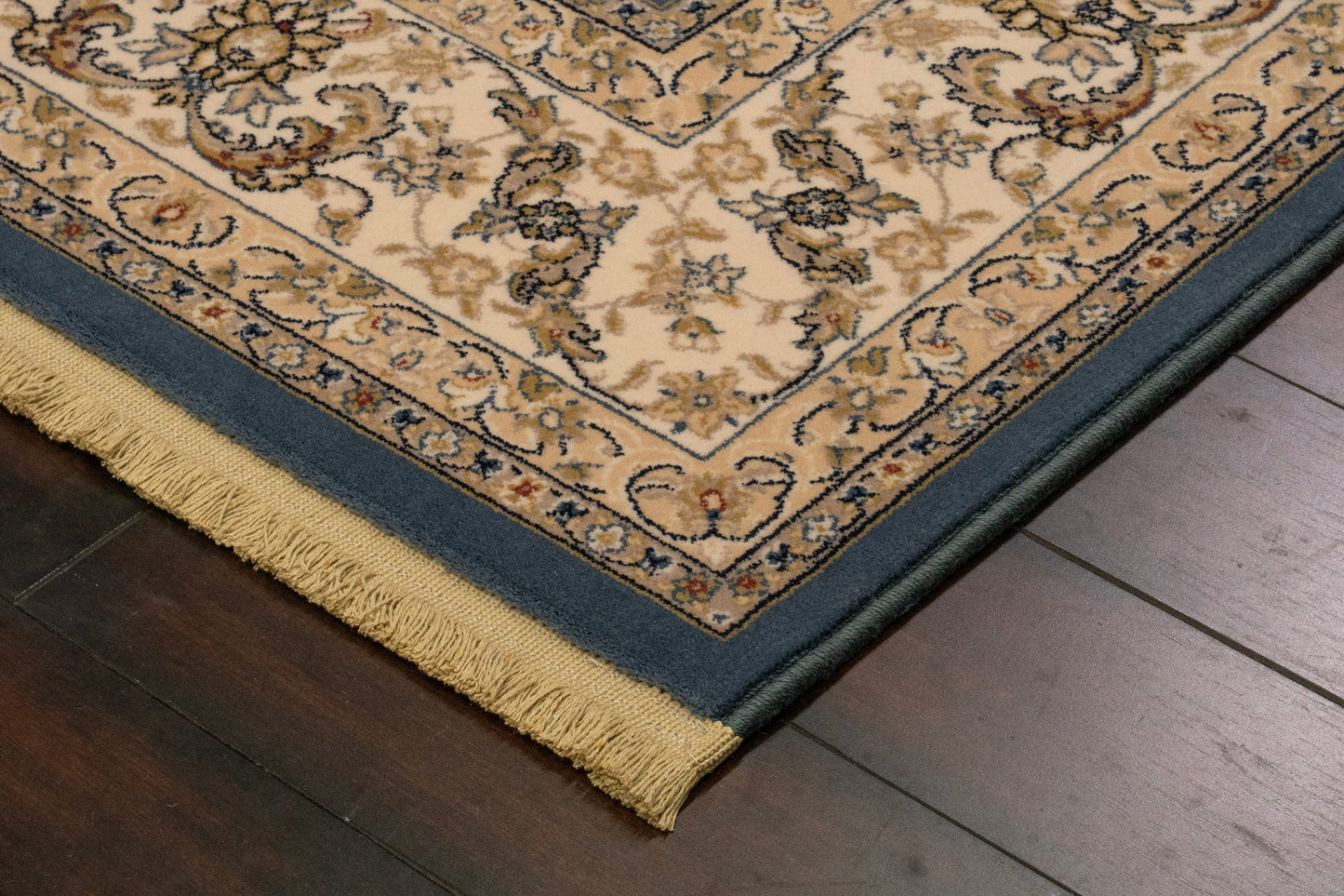 Brilliant Traditional Blue Classic Medium Pile Rug