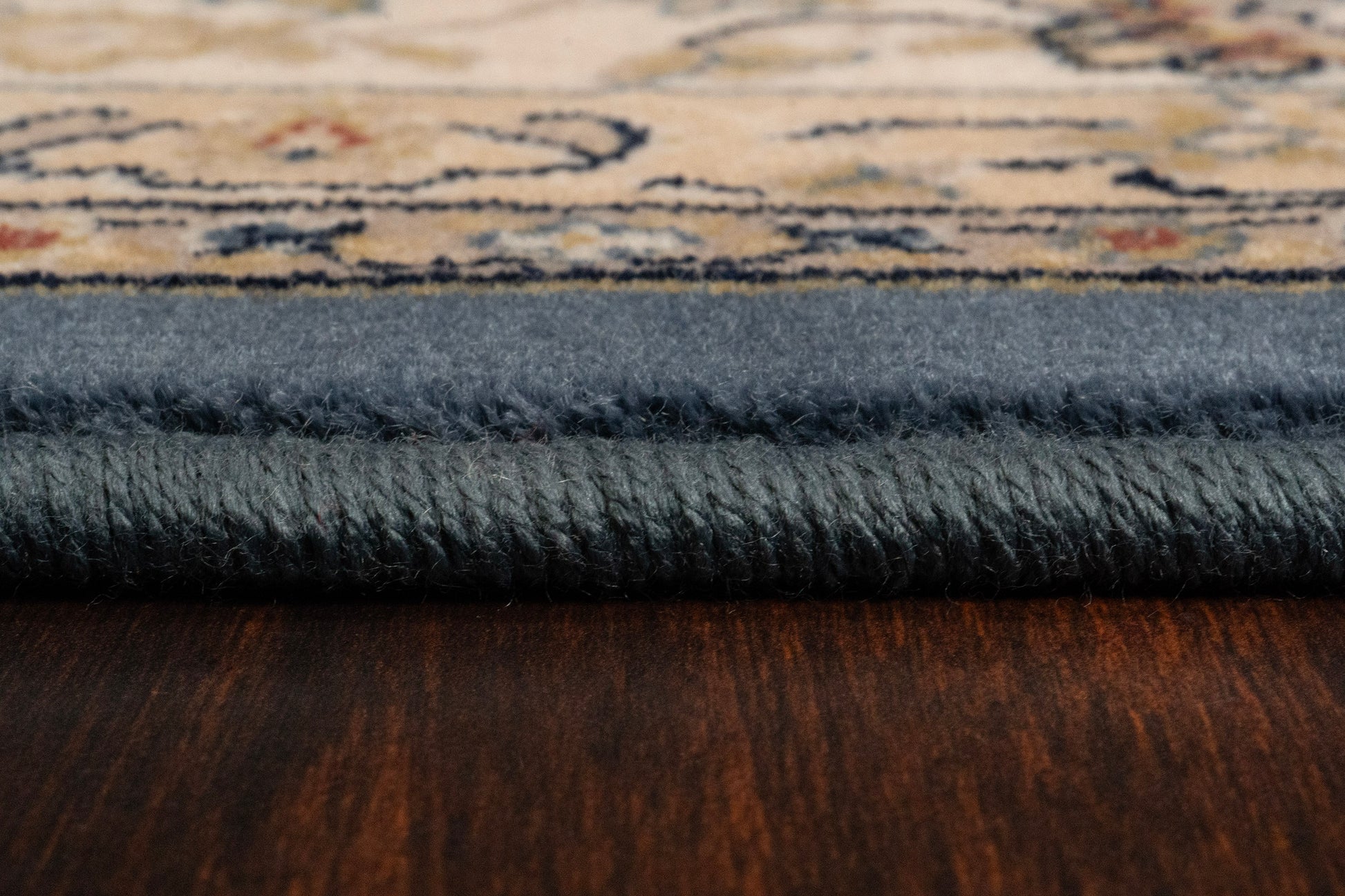 Brilliant Traditional Blue Classic Medium Pile Rug