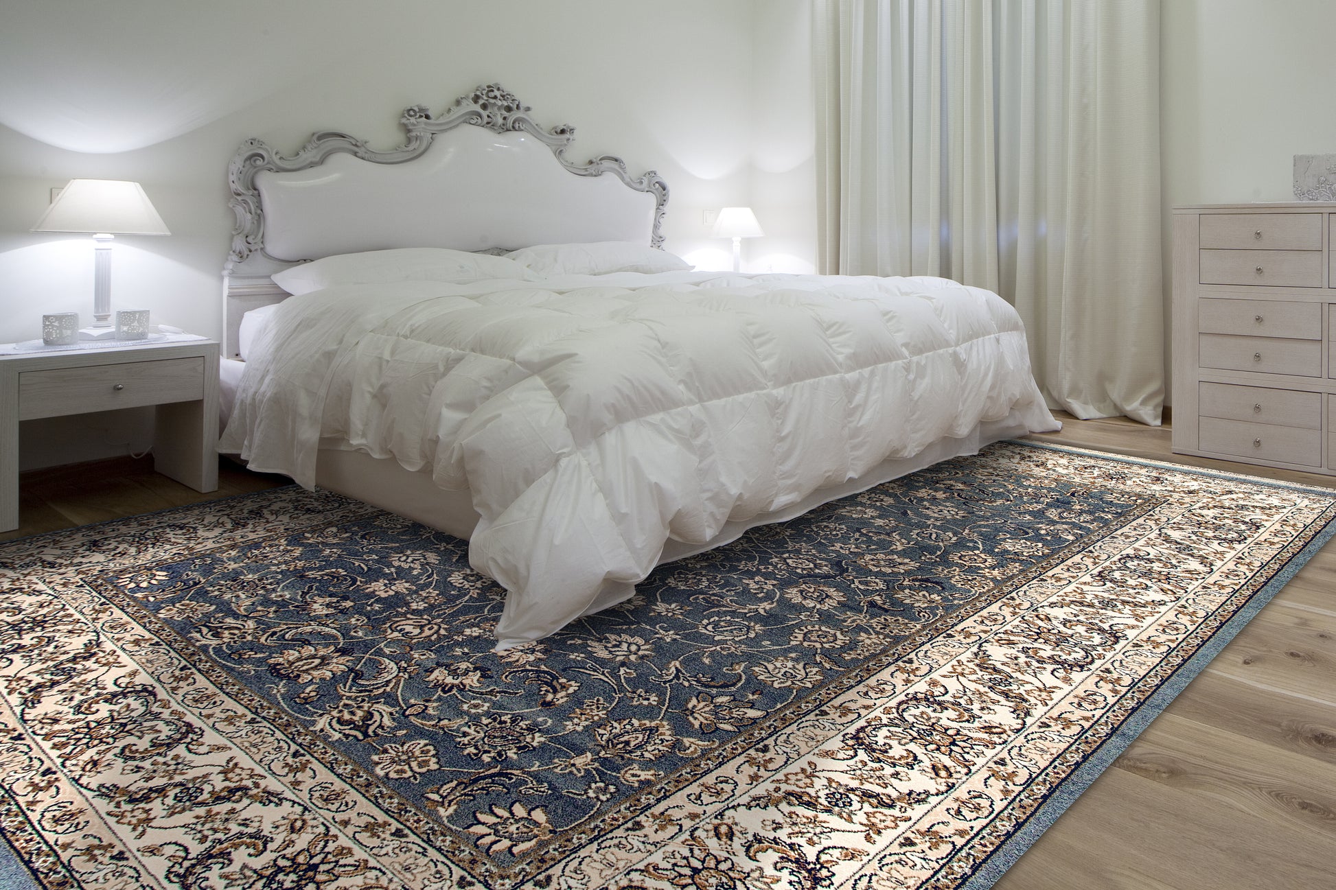 Brilliant Traditional Blue Classic Medium Pile Rug