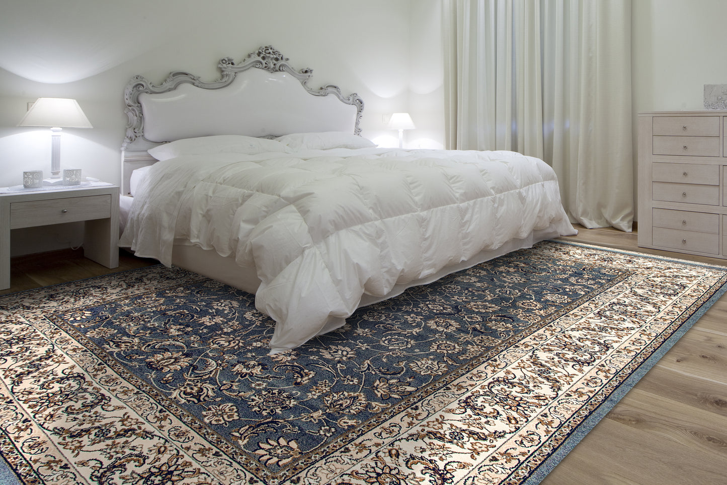 Brilliant Traditional Blue Classic Medium Pile Rug