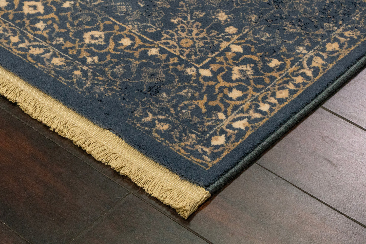 Brilliant Traditional Blue Distressed Medium Pile Rug