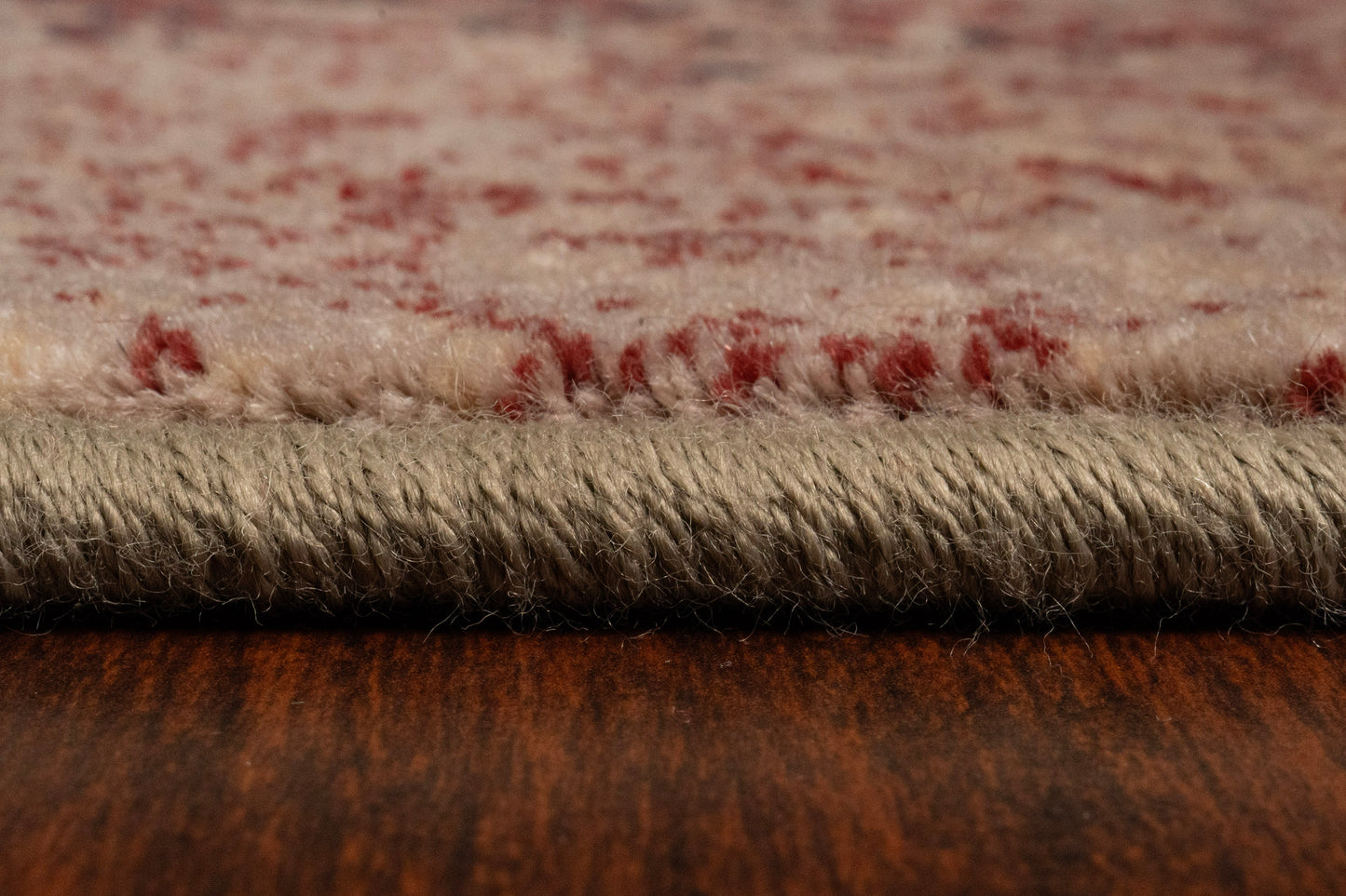 Brilliant Traditional Beige Distressed Medium Pile Rug