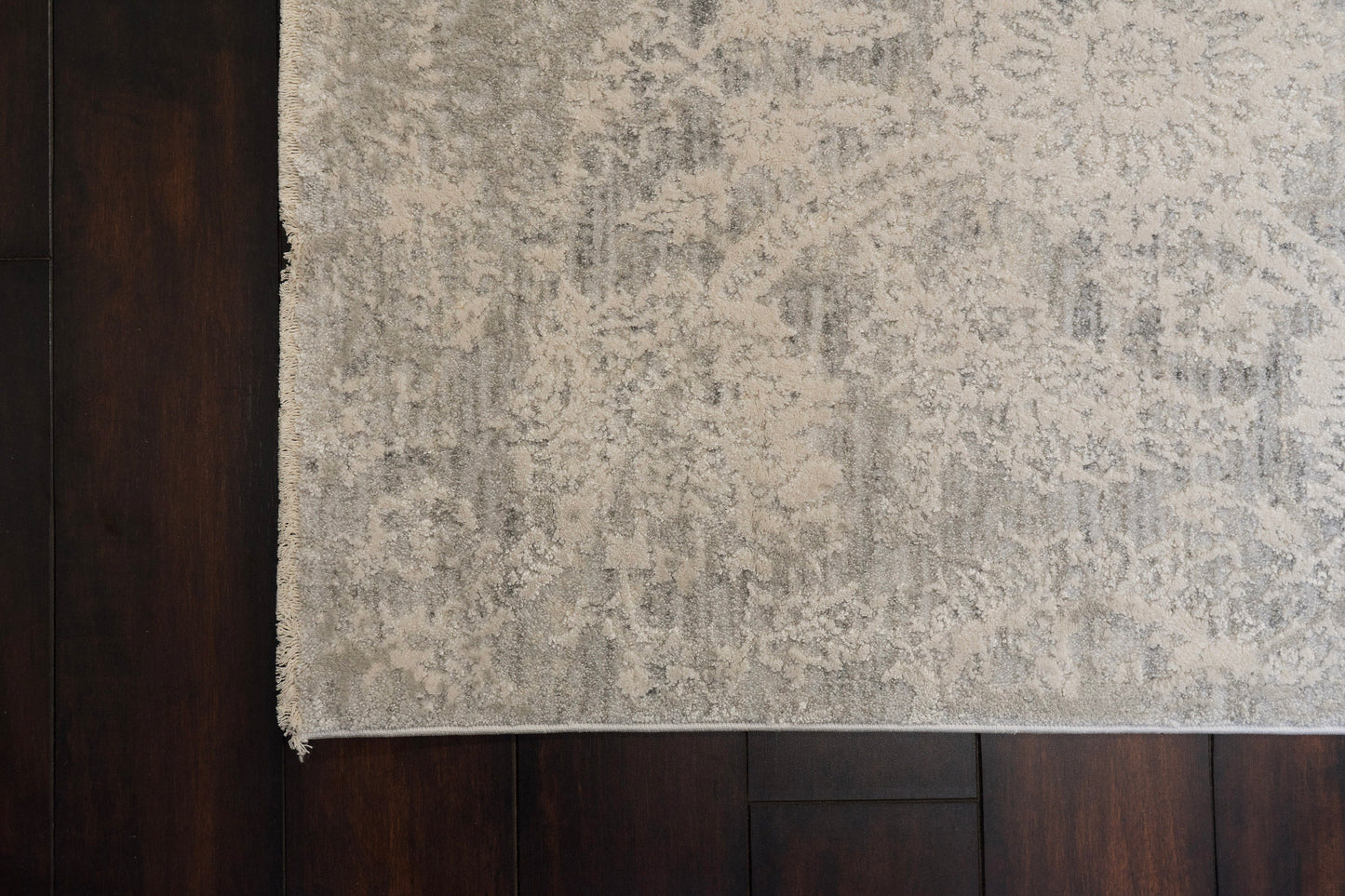 Canyon Transitional Grey/Cream Floral Medium Pile Rug