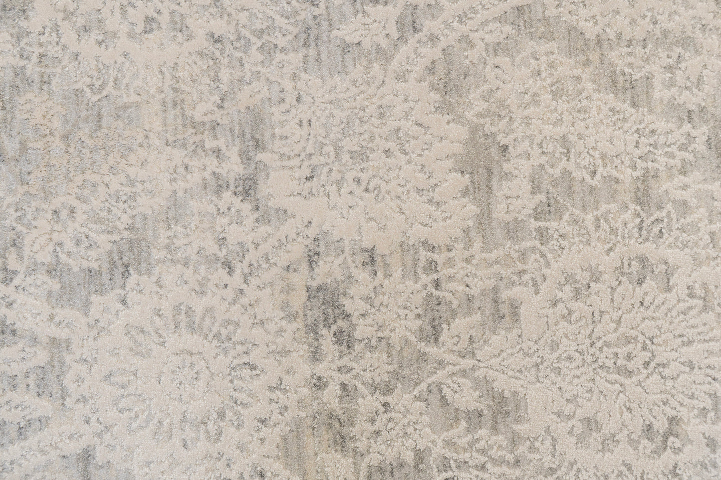 Canyon Transitional Grey/Cream Floral Medium Pile Rug