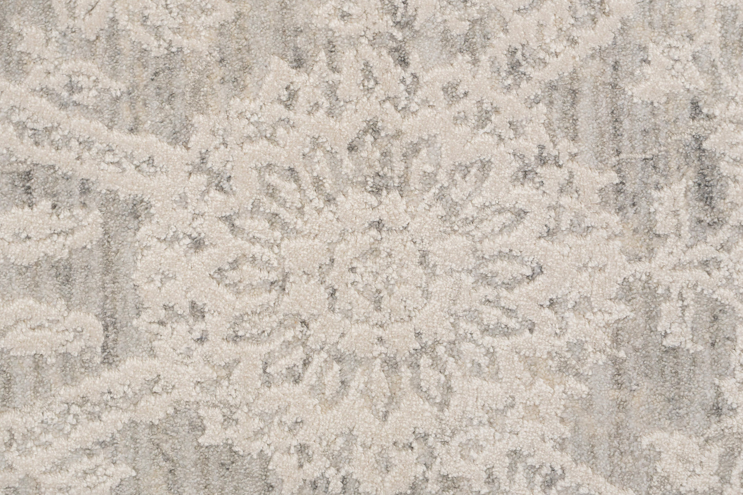 Canyon Transitional Grey/Cream Floral Medium Pile Rug