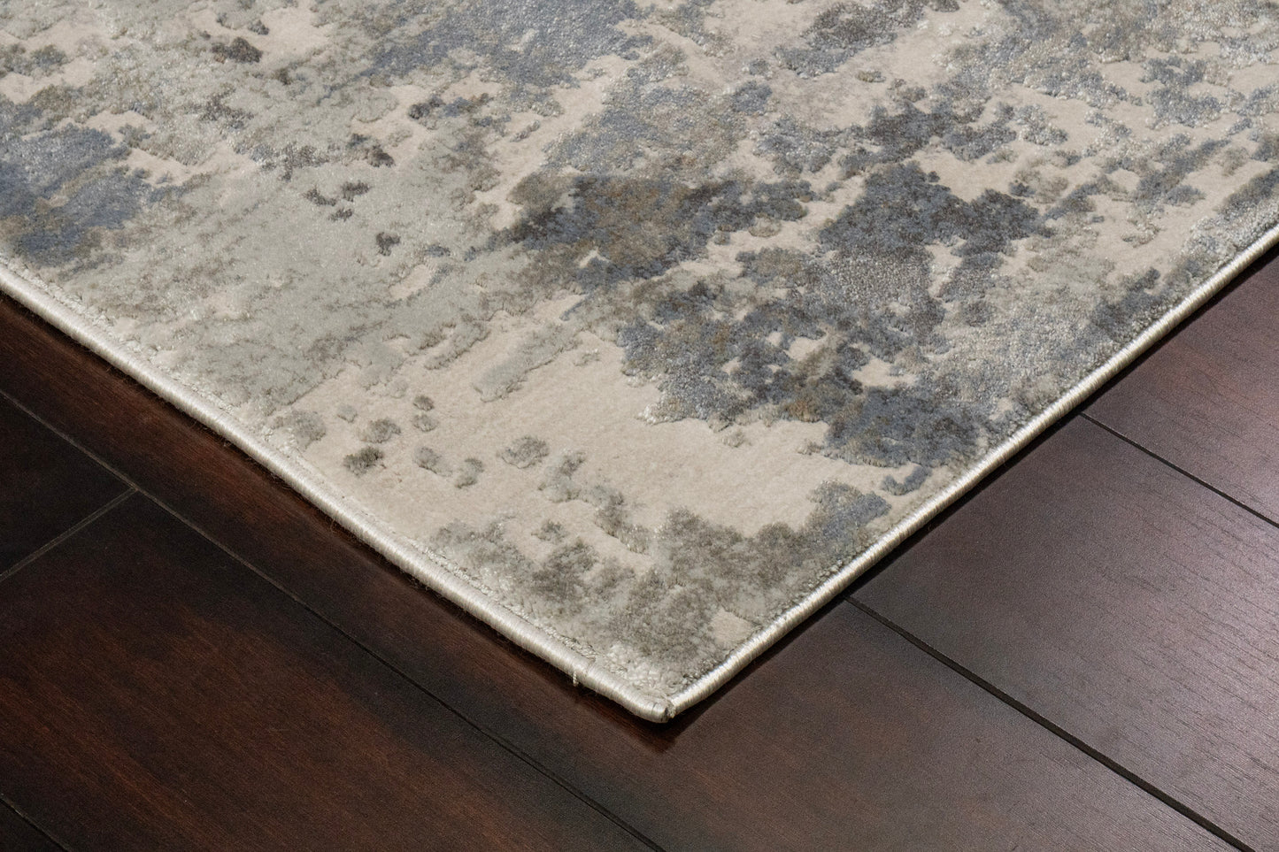 Castilla Modern Cream/Grey Distressed Medium Pile Rug
