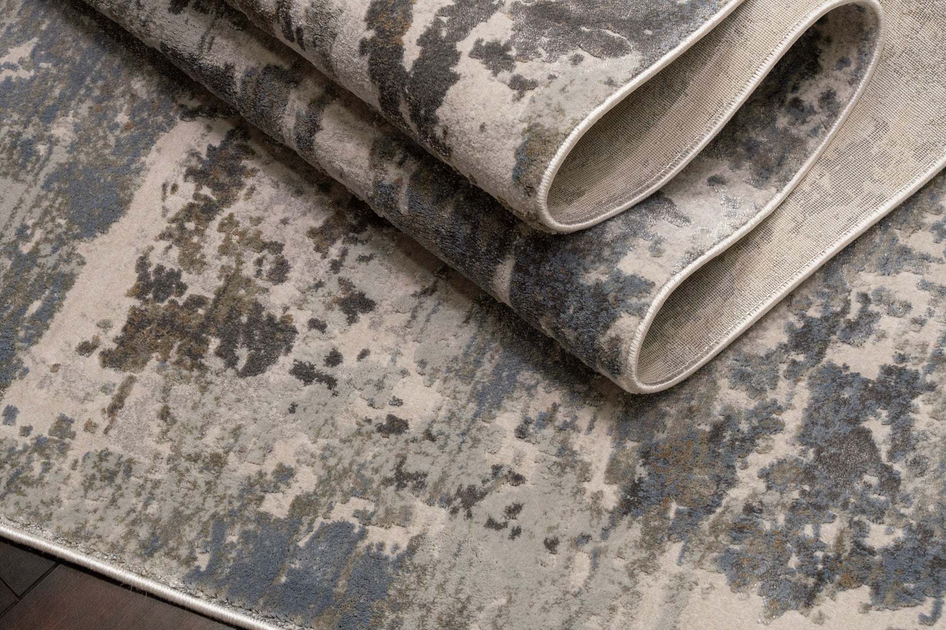 Castilla Modern Cream/Grey Distressed Medium Pile Rug