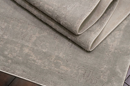 Castilla Modern Cream/Silver Distressed Medium Pile Rug