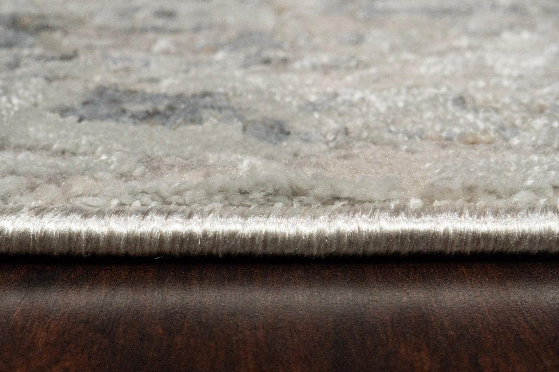Castilla Modern Ivory/Grey Distressed Medium Pile Rug