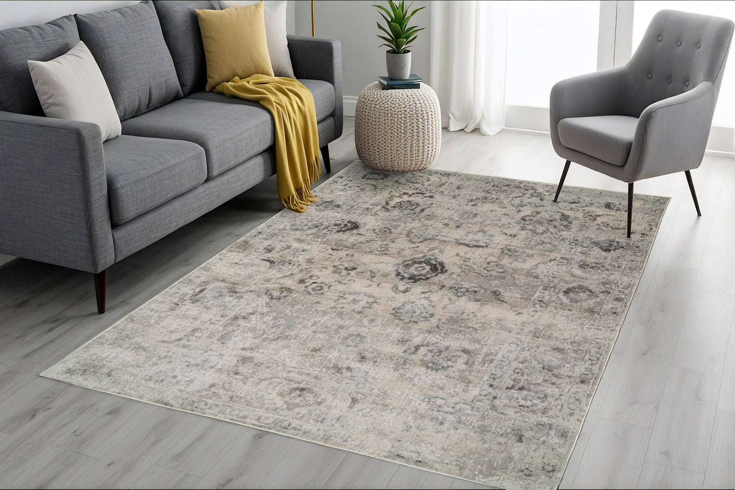 Castilla Modern Ivory/Grey Distressed Medium Pile Rug