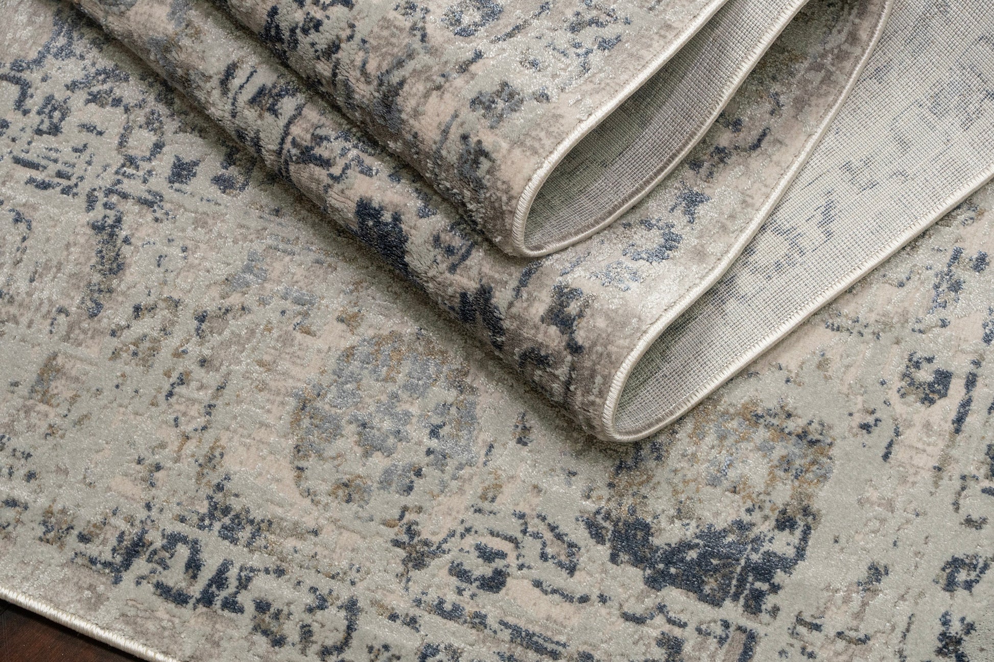 Castilla Modern Grey/Blue Distressed Medium Pile Rug
