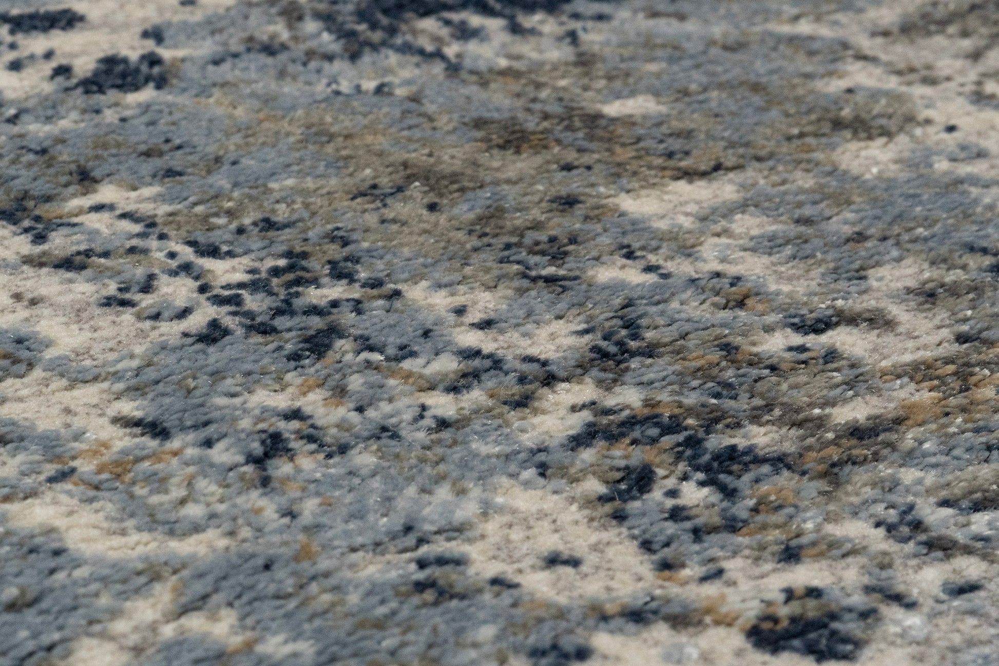 Castilla Modern Grey/Blue Distressed Medium Pile Rug
