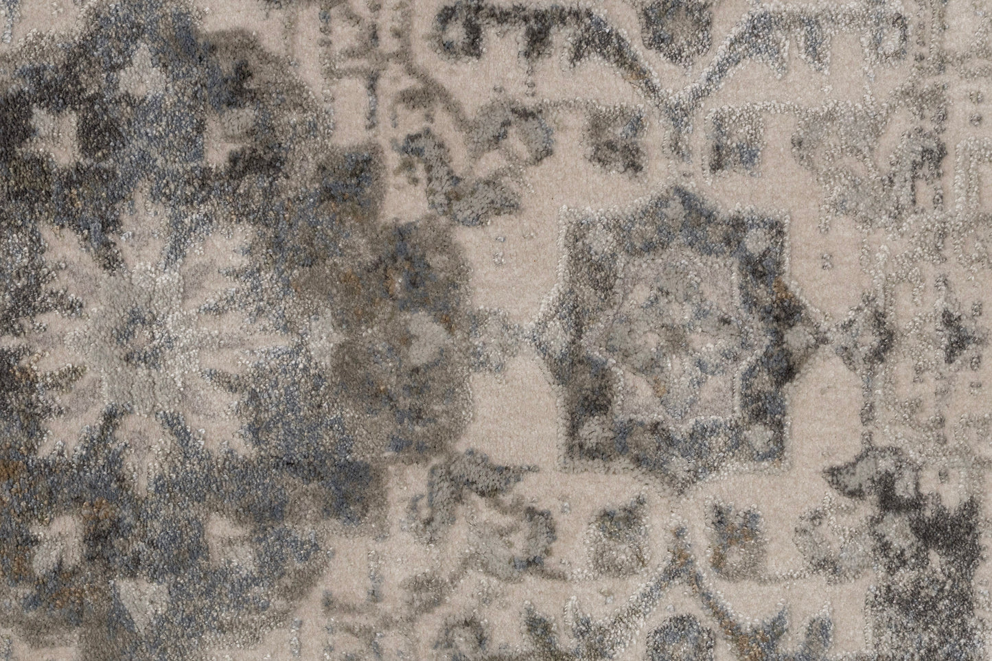 Castilla Modern Cream/Silver Distressed Medium Pile Rug
