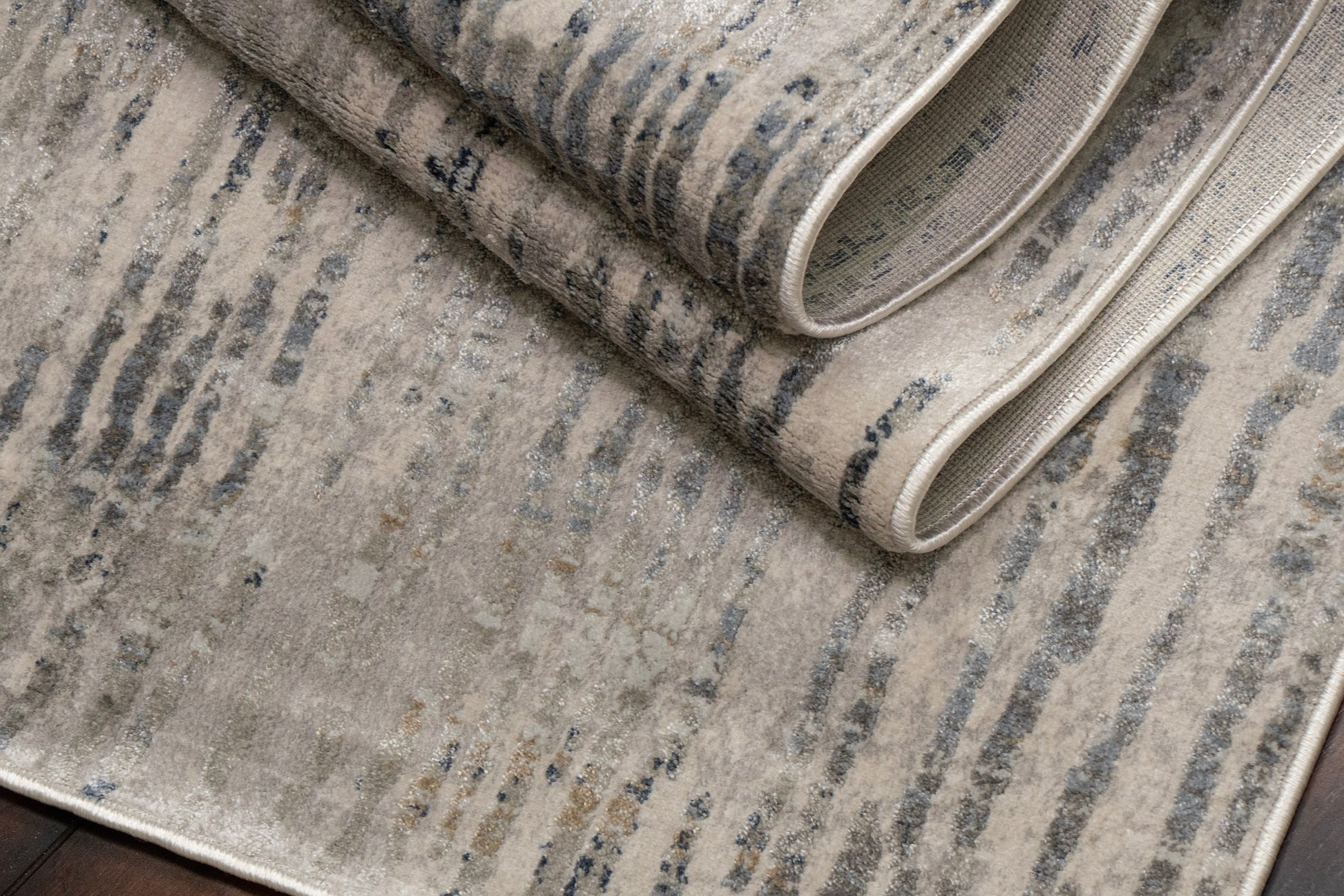 Castilla Modern Grey/Multi Distressed Medium Pile Rug