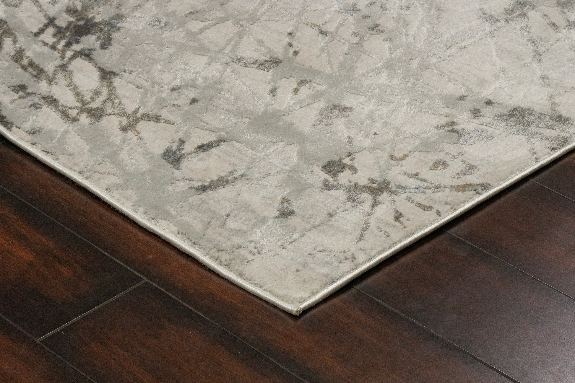 Castilla Modern Ivory/Grey Distressed Medium Pile Rug