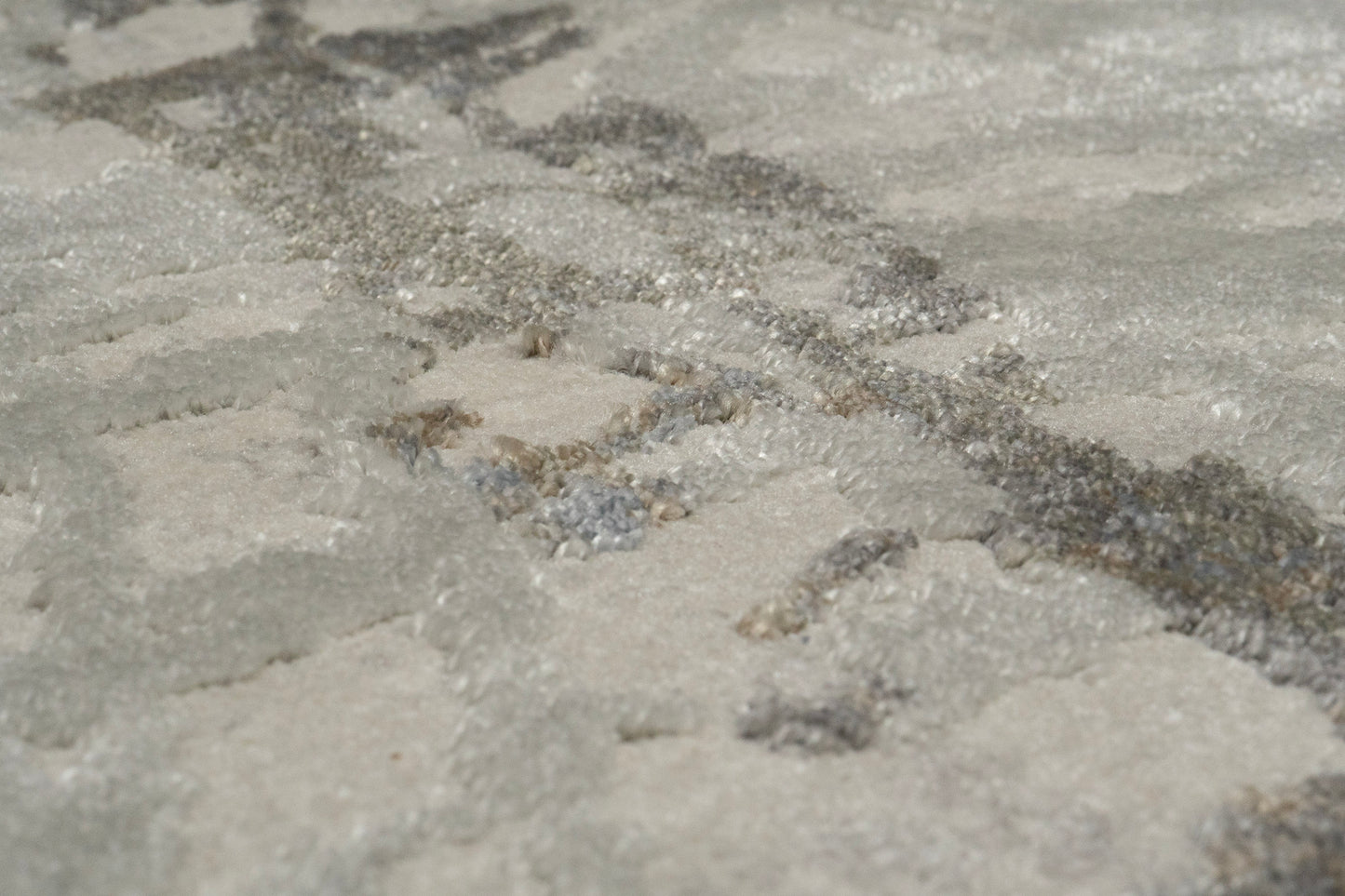Castilla Modern Ivory/Grey Distressed Medium Pile Rug