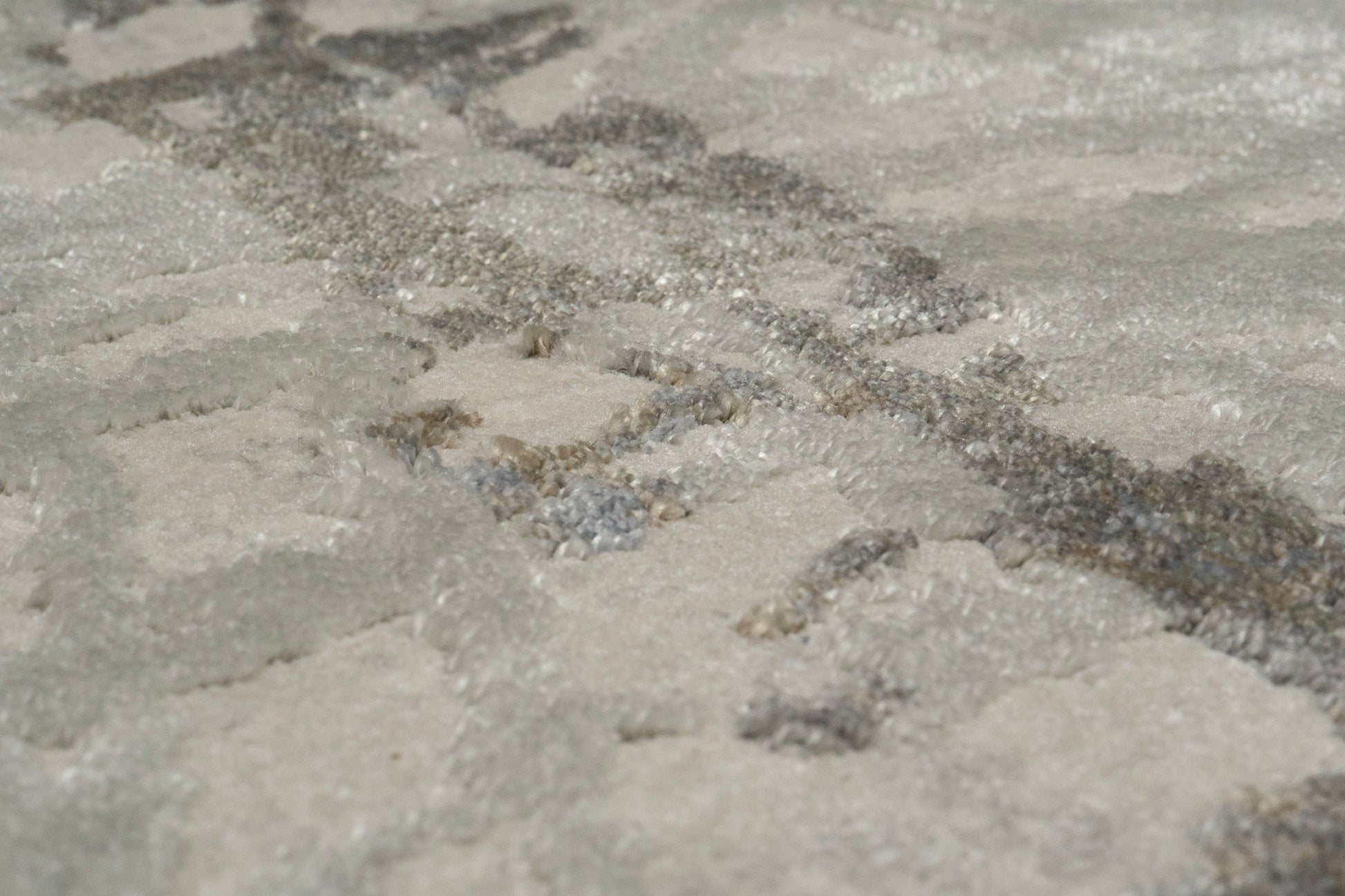 Castilla Modern Ivory/Grey Distressed Medium Pile Rug