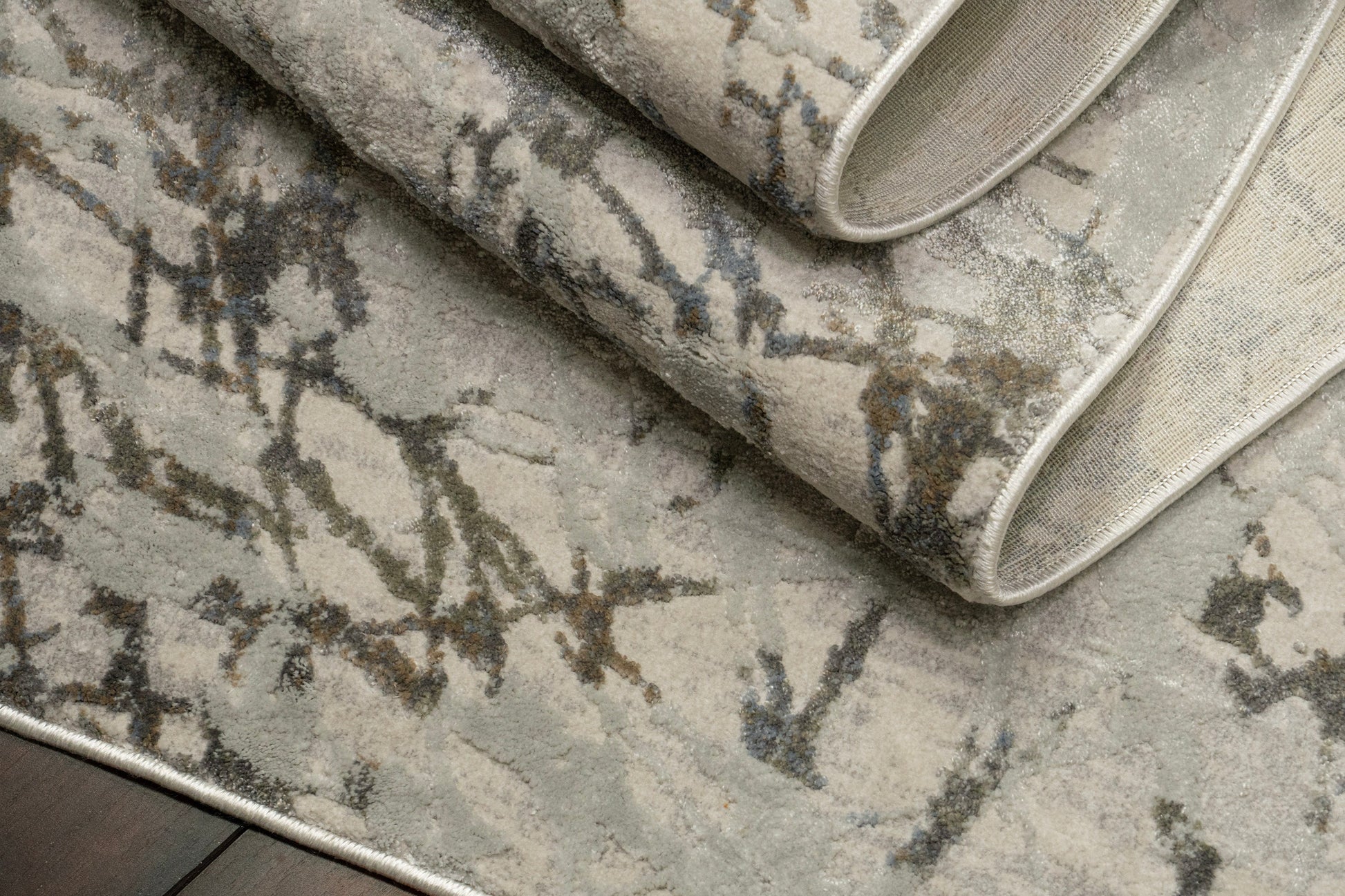Castilla Modern Ivory/Grey Distressed Medium Pile Rug