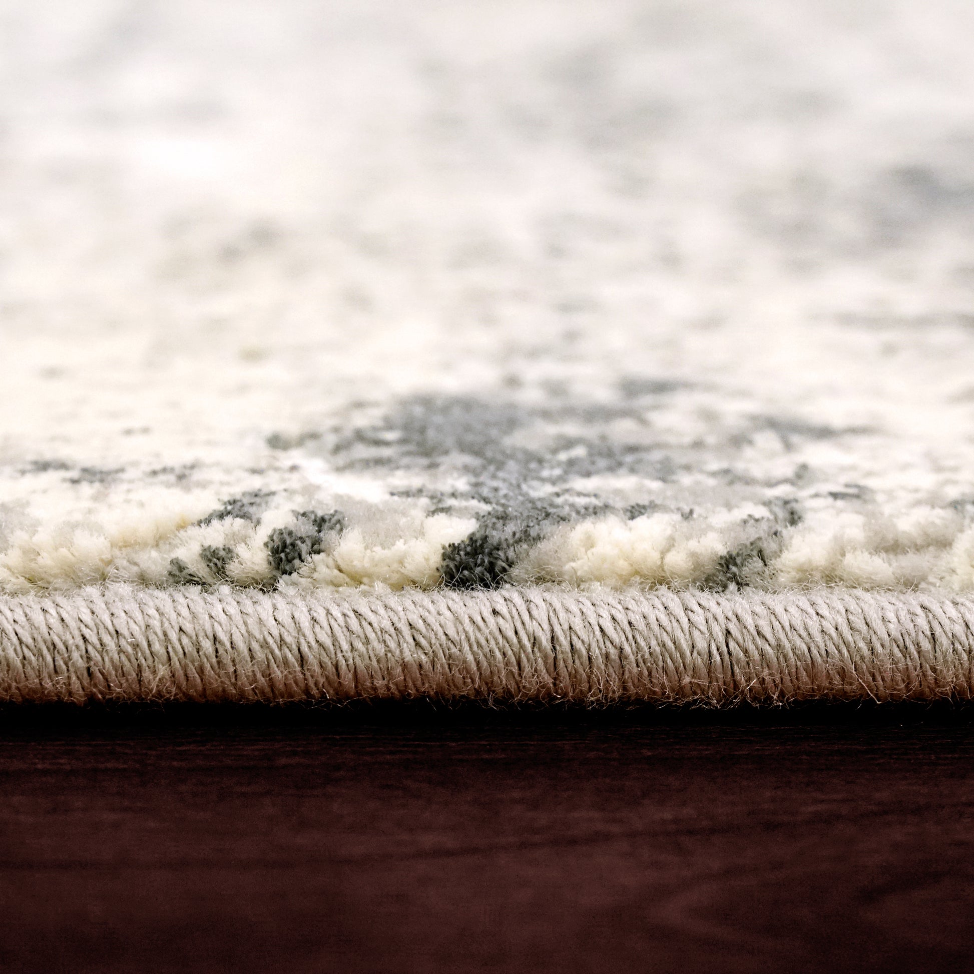 Couture Contemporary Ivory/Grey Abstract Medium Pile Rug