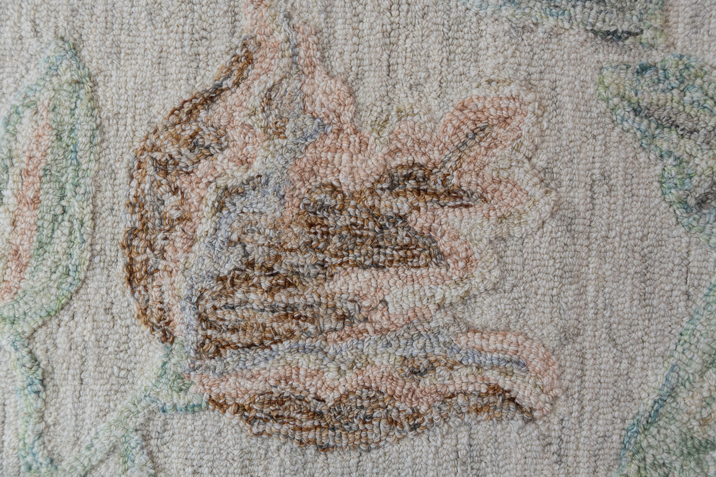 Daisy Modern Beige/Sage/Rust Floral Medium Pile Rug