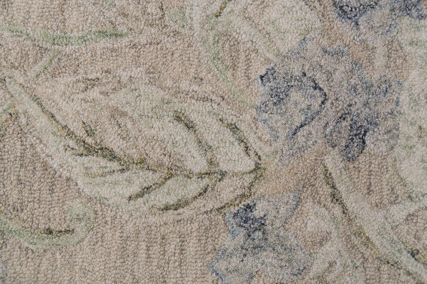 Daisy Modern Beige/Sage/Blue Floral Medium Pile Rug