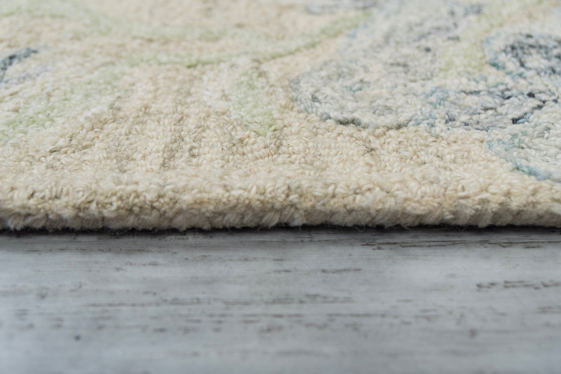 Daisy Modern Beige/Sage/Blue Floral Medium Pile Rug