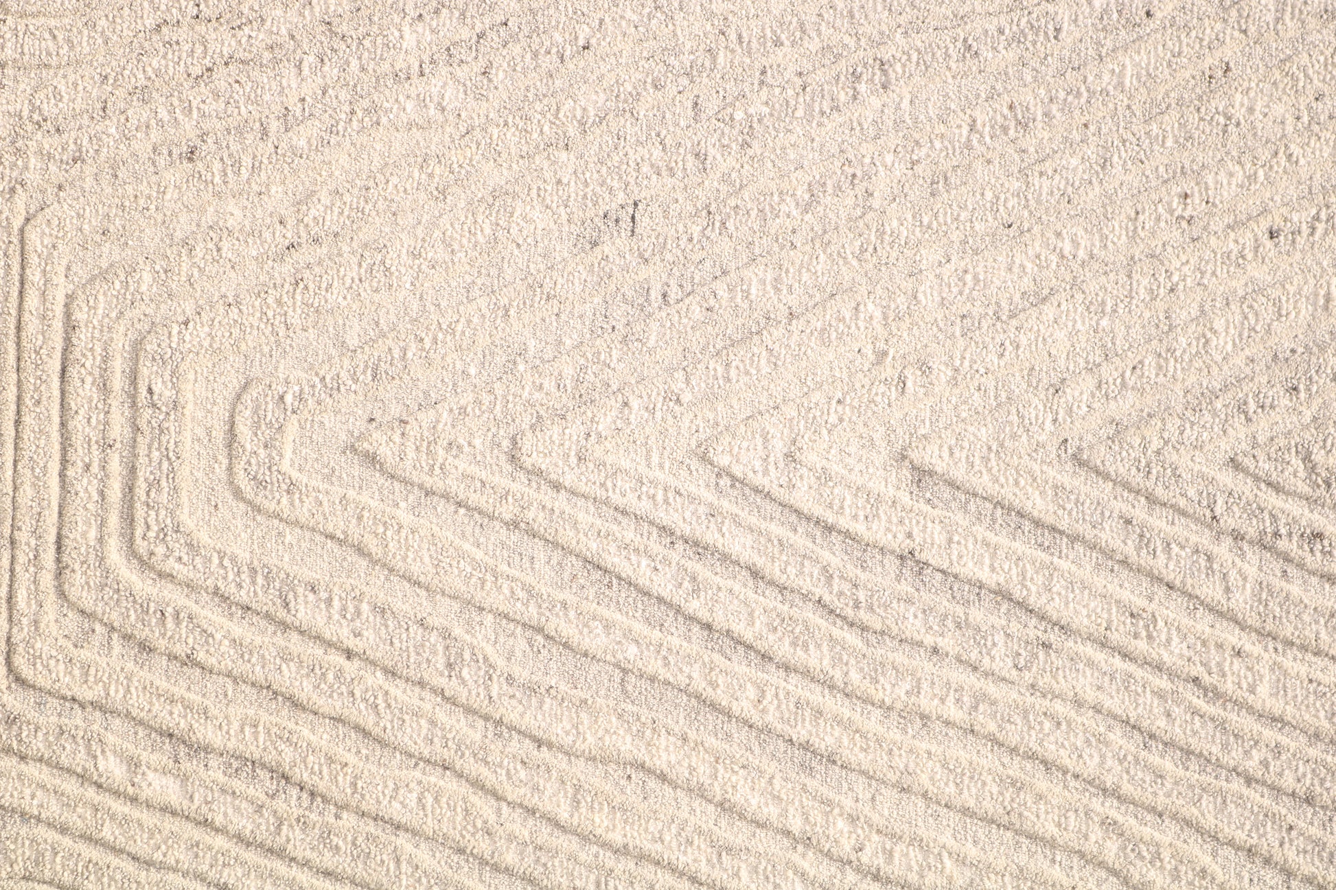 Drift Modern Cream Chevron Medium Pile Rug