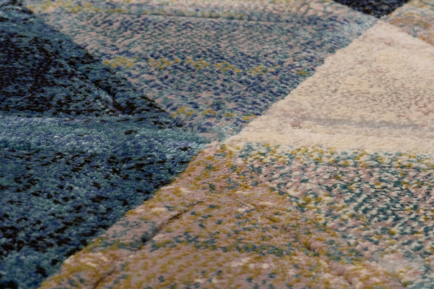 Eclipse Contemporary Blue/Multi Geometric Medium Pile Rug