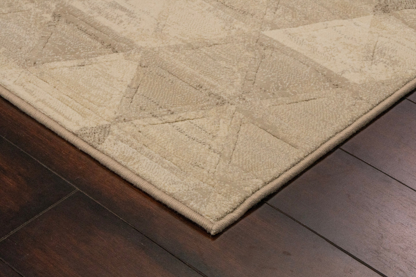 Eclipse Contemporary Beige Geometric Medium Pile Rug