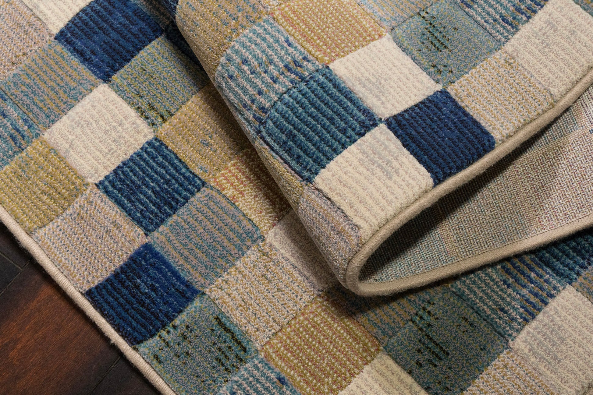 Eclipse Contemporary Multi/Blue Geometric Medium Pile Rug
