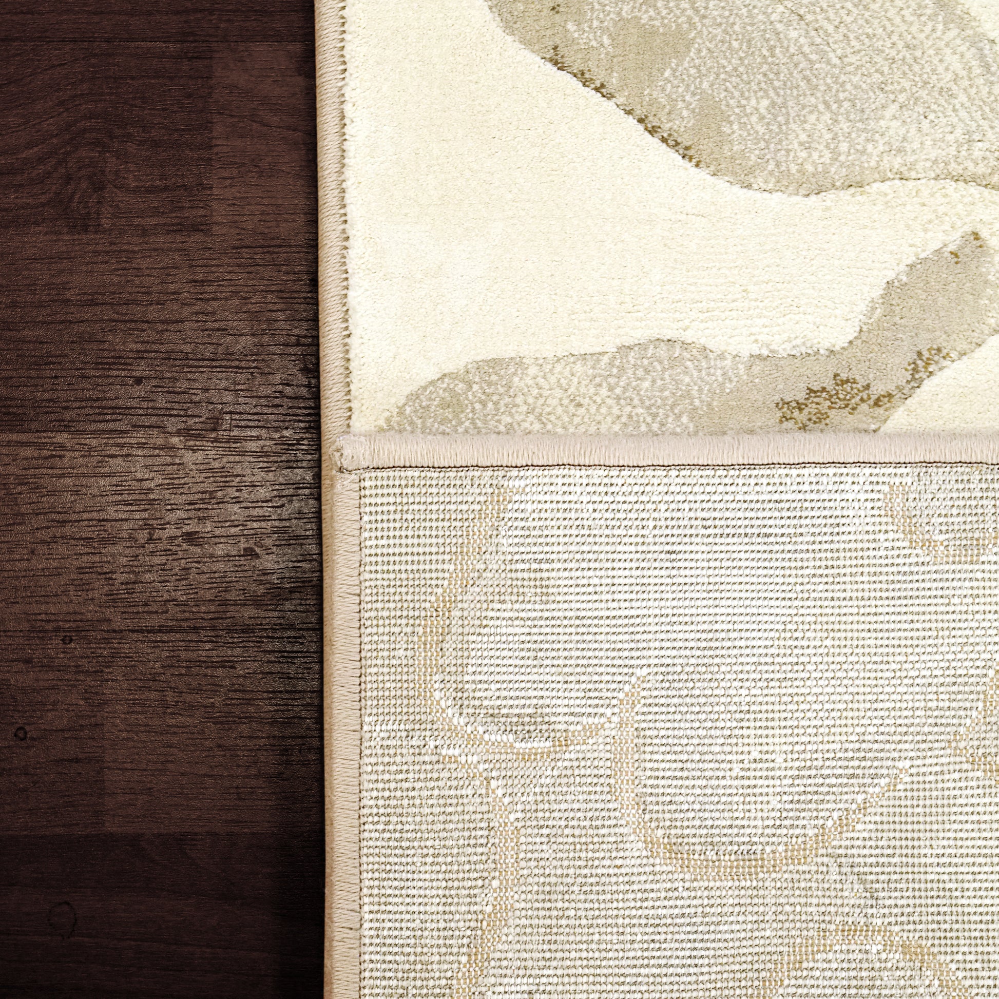 Eclipse Contemporary Beige/Cream Floral Medium Pile Rug