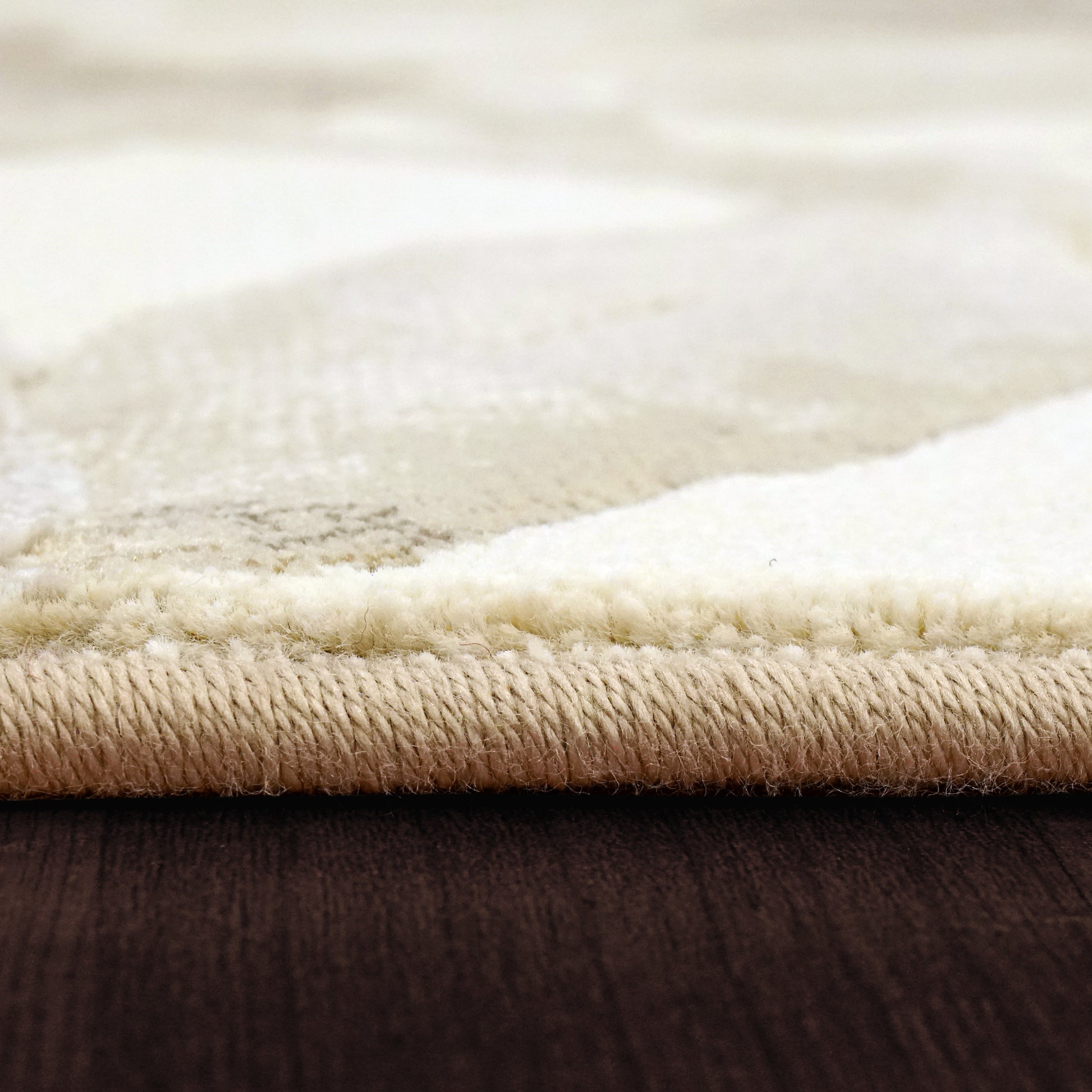 Eclipse Contemporary Beige/Cream Floral Medium Pile Rug