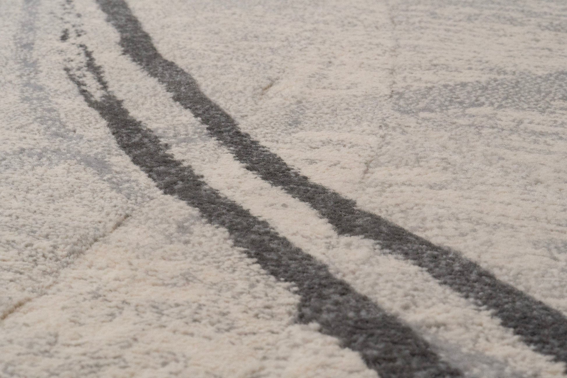 Eclipse Modern Cream/Grey/Dark Grey Geometric Medium Pile Rug
