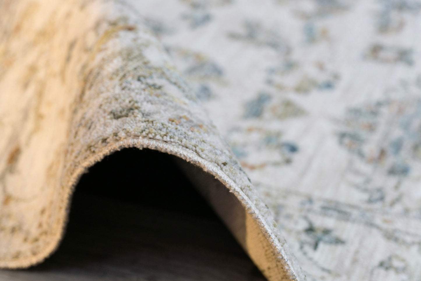 Flare Traditional Beige/Blue Floral Low Pile Rug