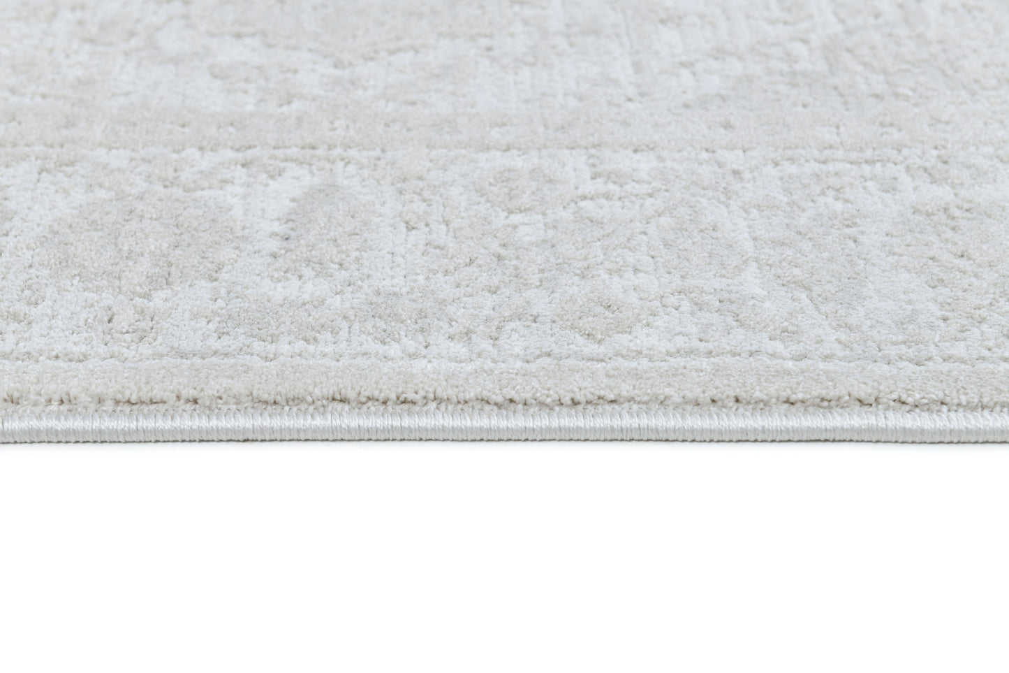 Hamilton Traditional Ivory/Grey Medallion Medium Pile Rug