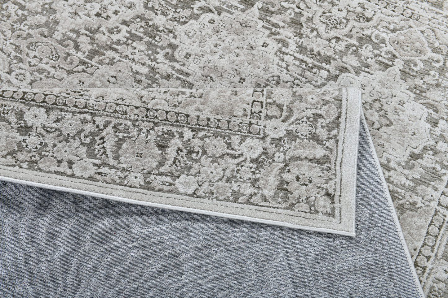 Hamilton Traditional Grey/Dark Grey Medallion Medium Pile Rug