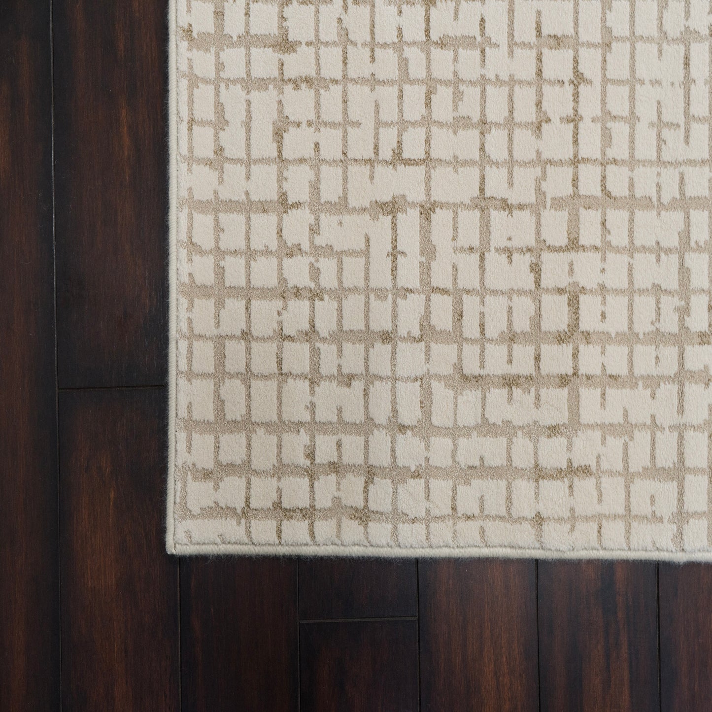 Harmony Contemporary Ivory/Beige Geometric Medium Pile Rug