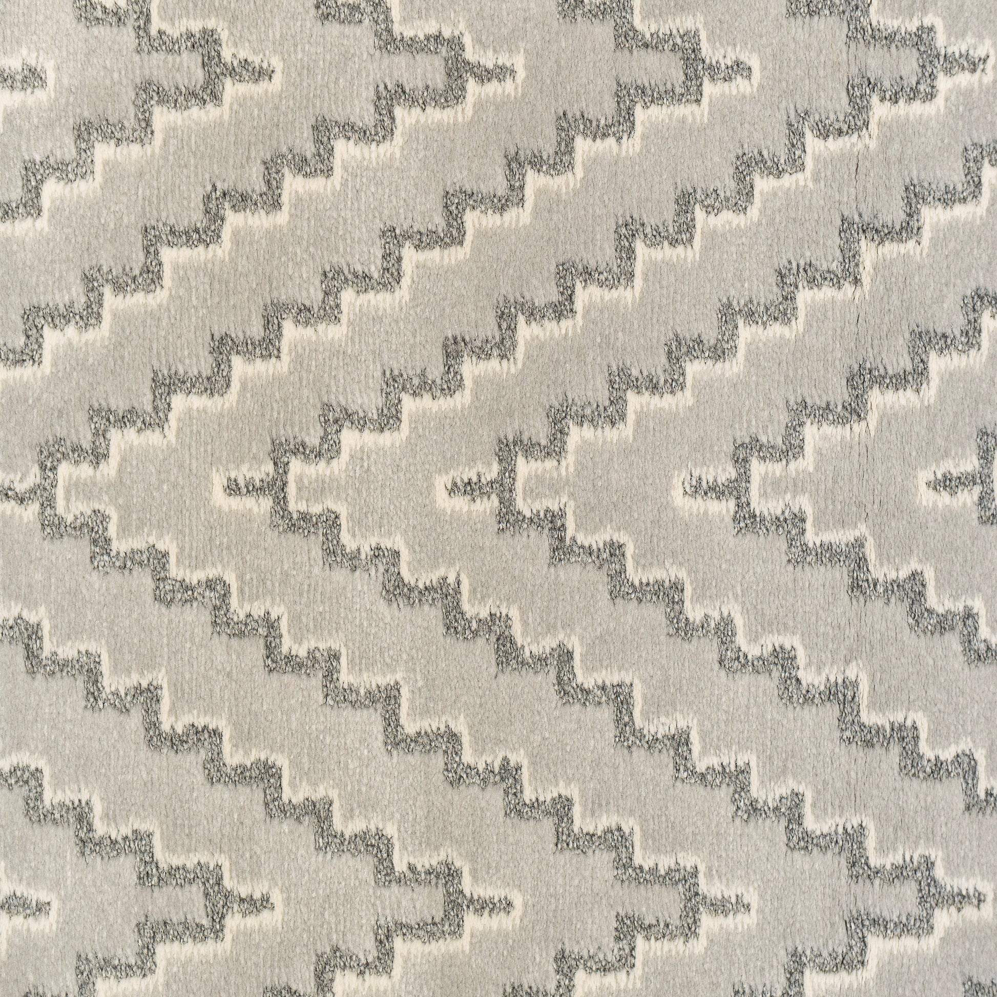 Harmony Contemporary Ivory/Blue Chevron Medium Pile Rug