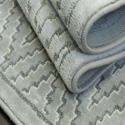 Harmony Contemporary Ivory/Blue Chevron Medium Pile Rug