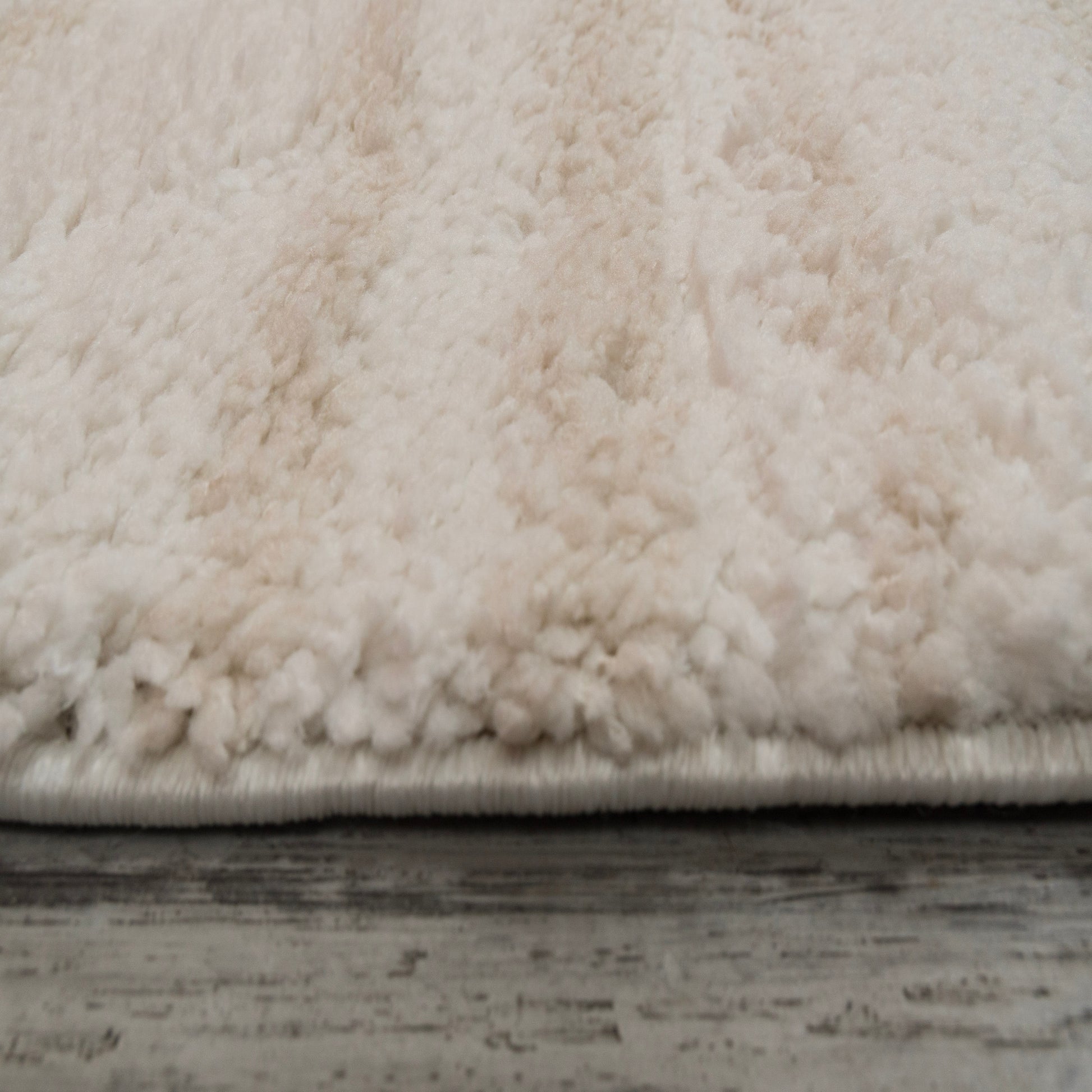 Haven Modern Ivory/Beige Geometric Shag Rug