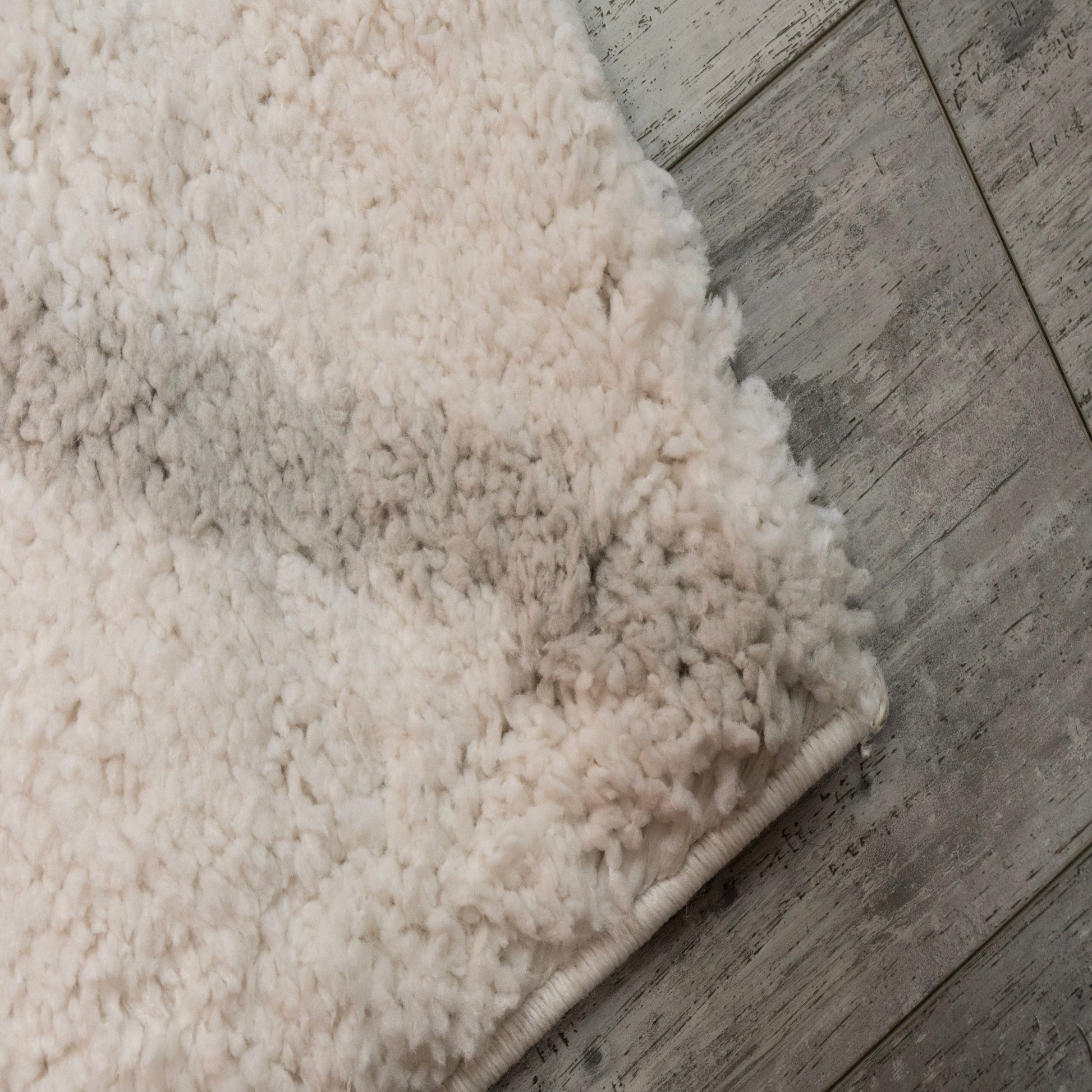 Haven Modern Ivory/Grey Geometric Shag Rug
