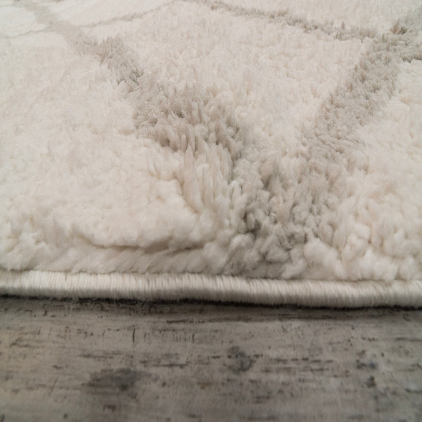 Haven Modern Ivory/Grey Geometric Shag Rug